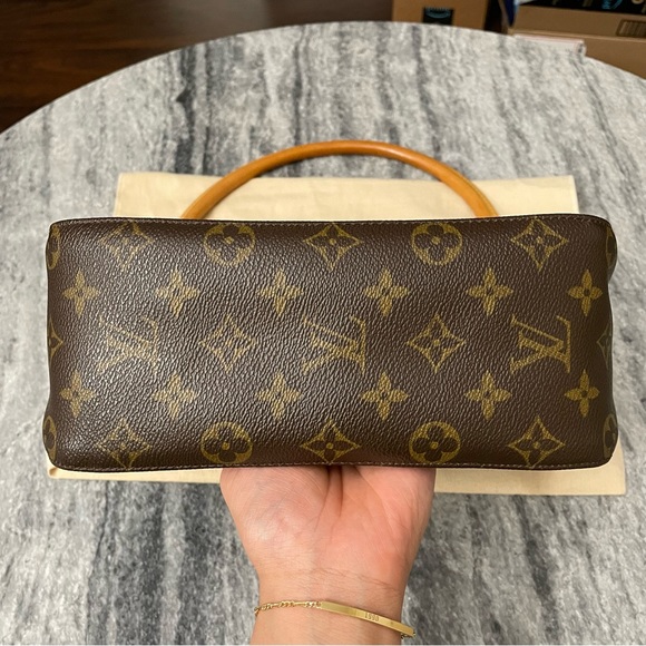 Louis Vuitton Monogram Looping MM - Picture 6 of 13
